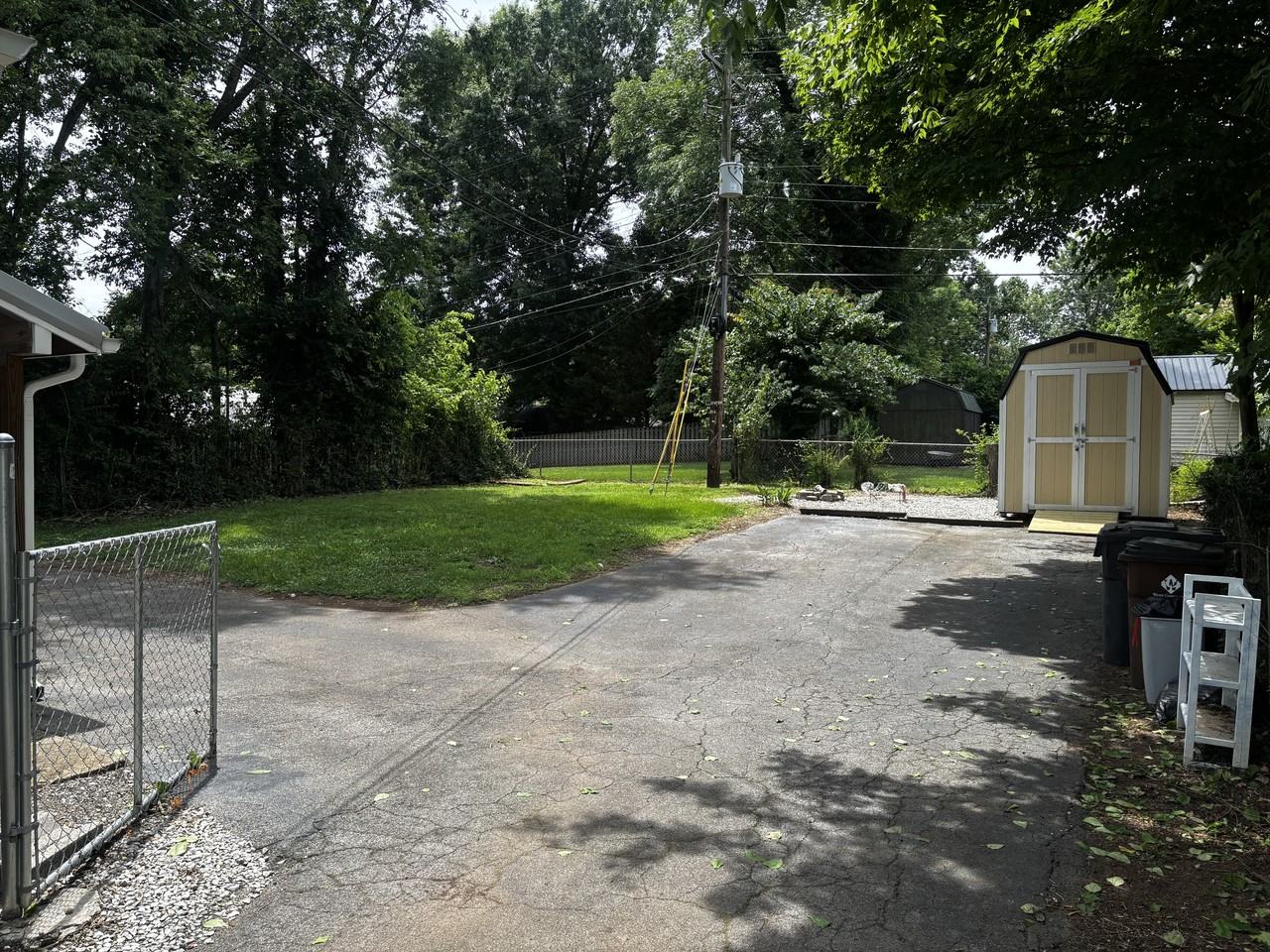 1940 Mcclung Ave #1 - Photo 4 of 4