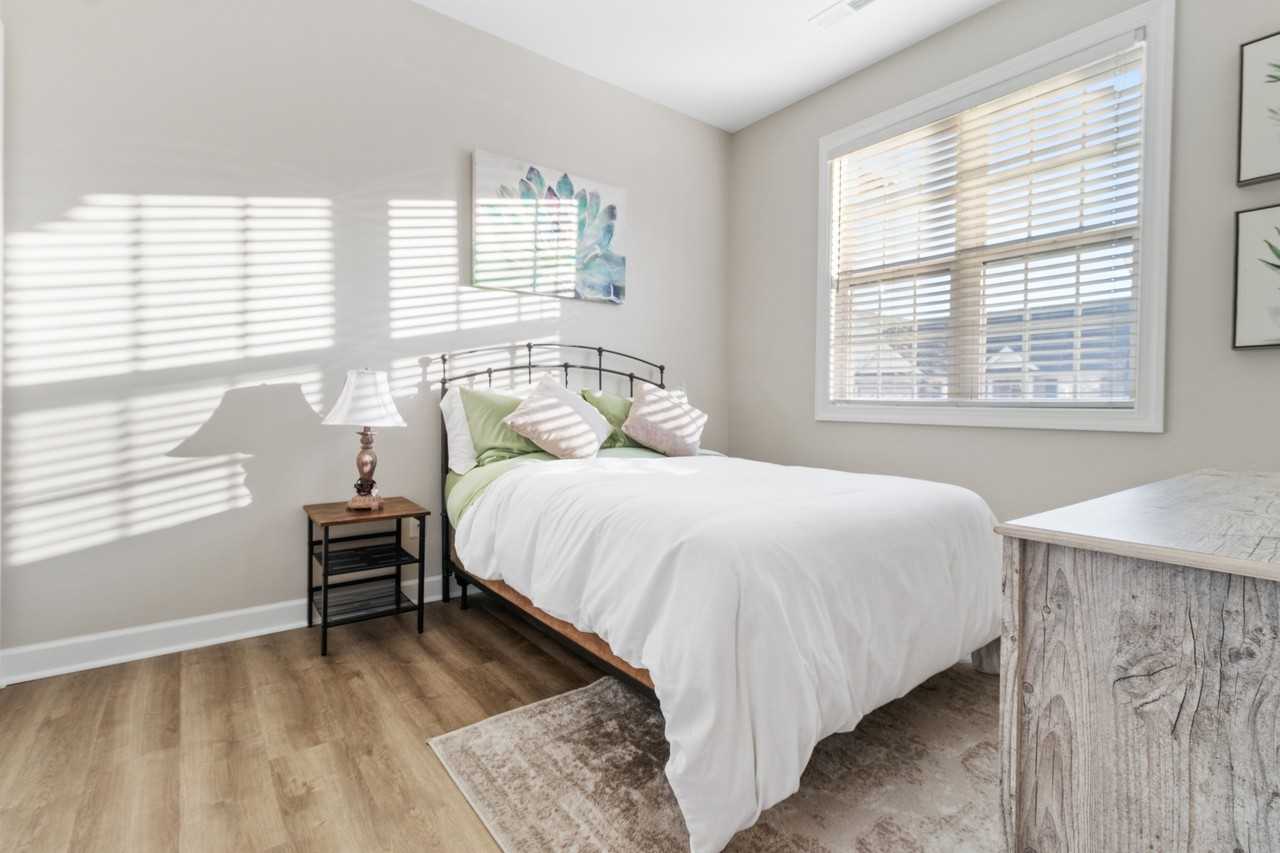 5006 Carleton Drive - 77Unit 77 #1 - Photo 3 of 18