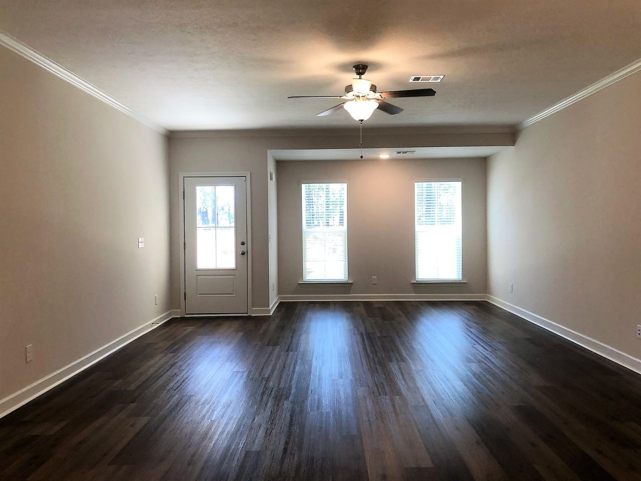 3056 Stanhope Dr #1 - Photo 4 of 14