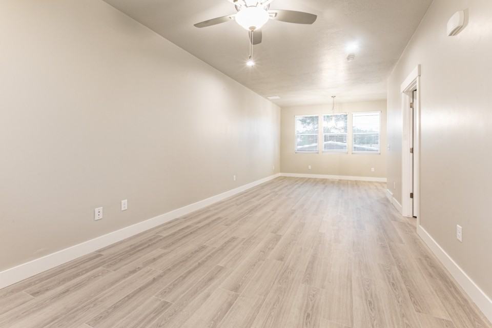 6871 South 190 EastUnit B #1 - Photo 3 of 15