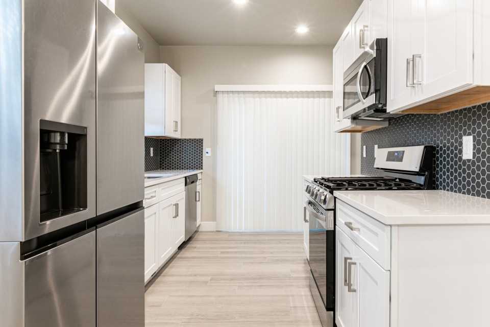 6871 South 190 EastUnit B #1 - Photo 5 of 15