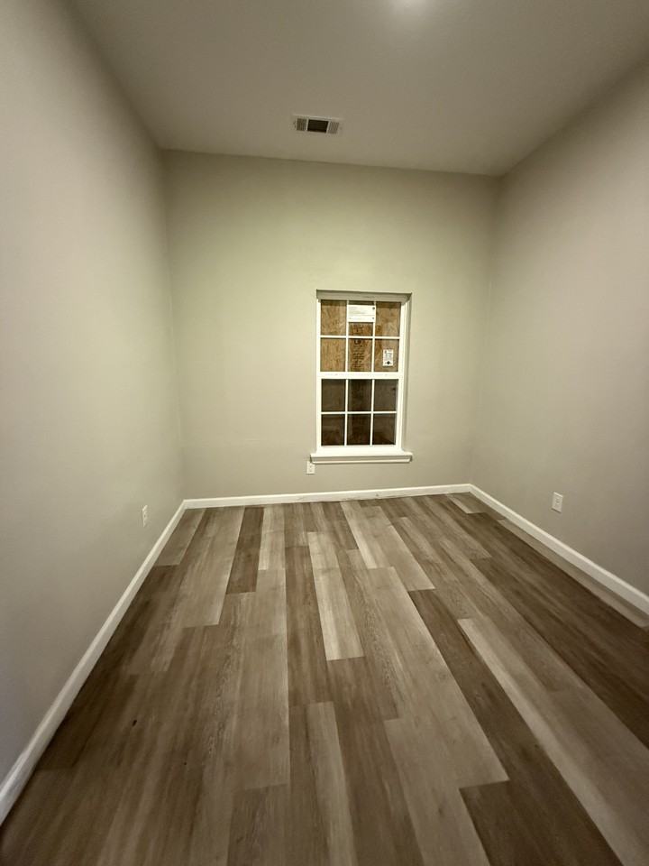 315 Avenue U #1 - Photo 4 of 6