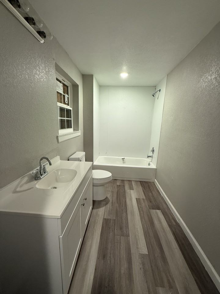 315 Avenue U #1 - Photo 6 of 6