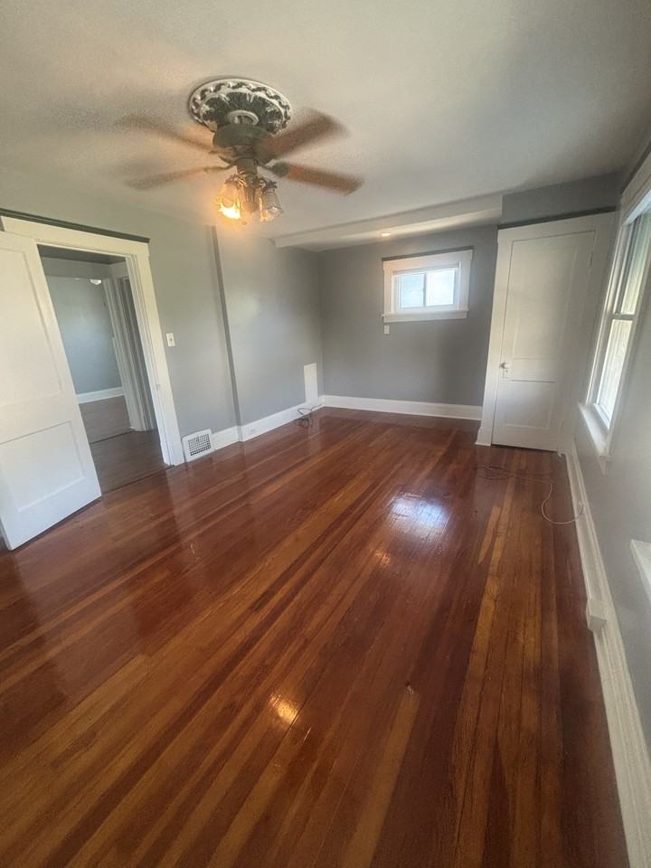 3372 W 90th St #1 - Photo 7 of 16