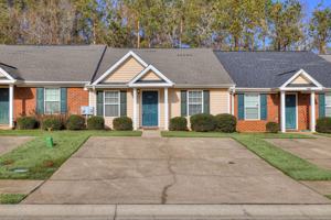 featured image of 219 Lynbrook Way #1