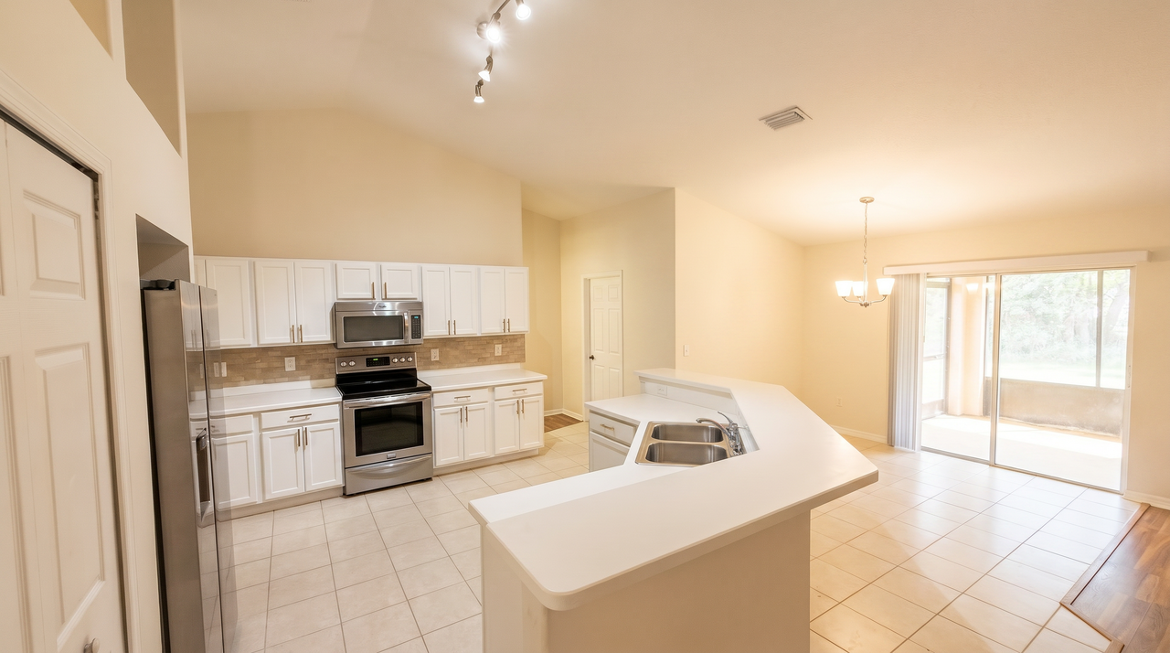 1481 Sw Algardi Ln #1 - Photo 5 of 11