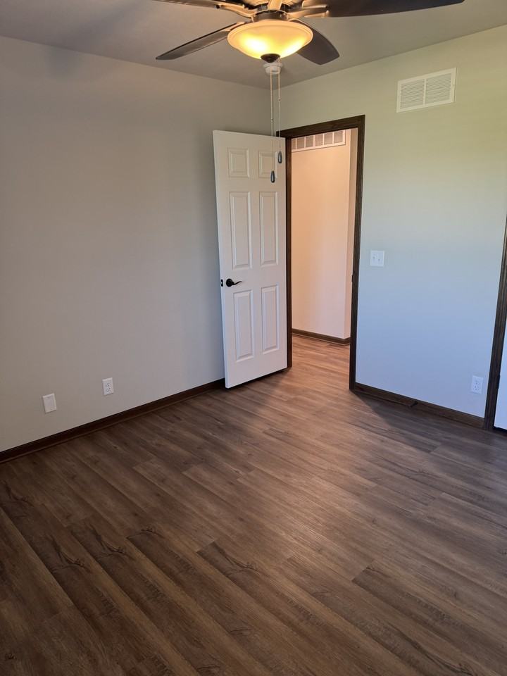 4840 S 1st St #1 - Photo 7 of 23