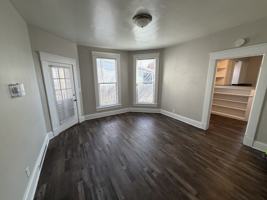 featured image of 328 Kenwood Ave #1