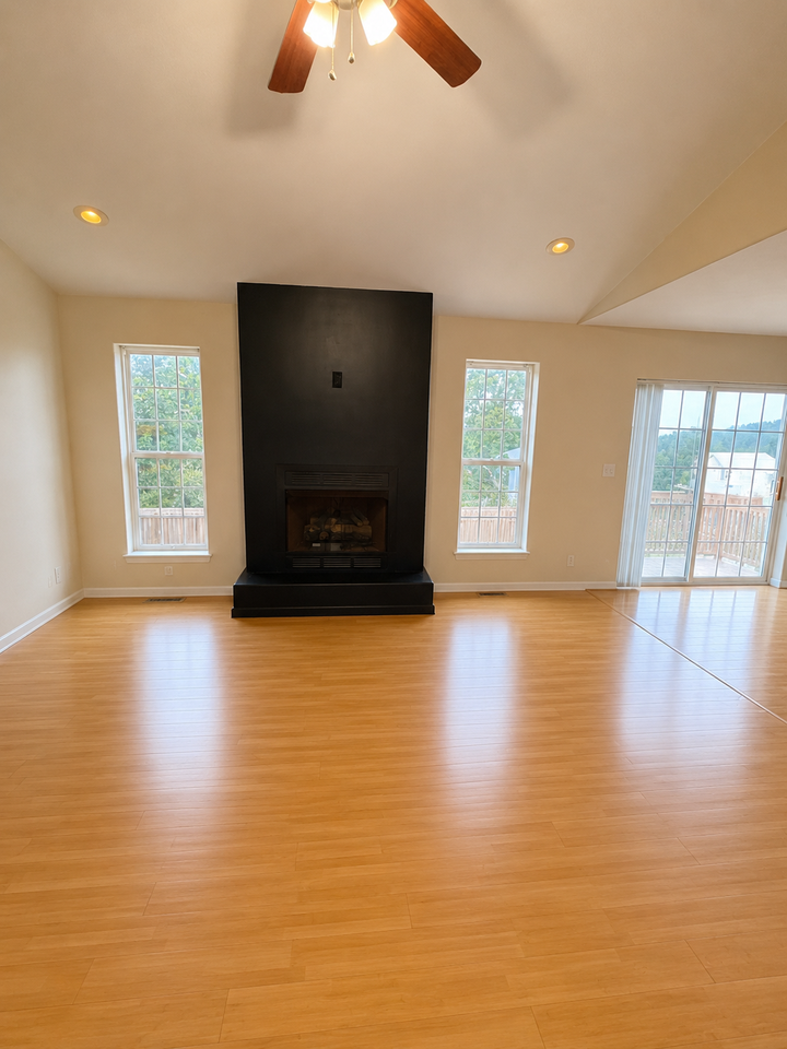 108 La Vista Dr #1 - Photo 2 of 10