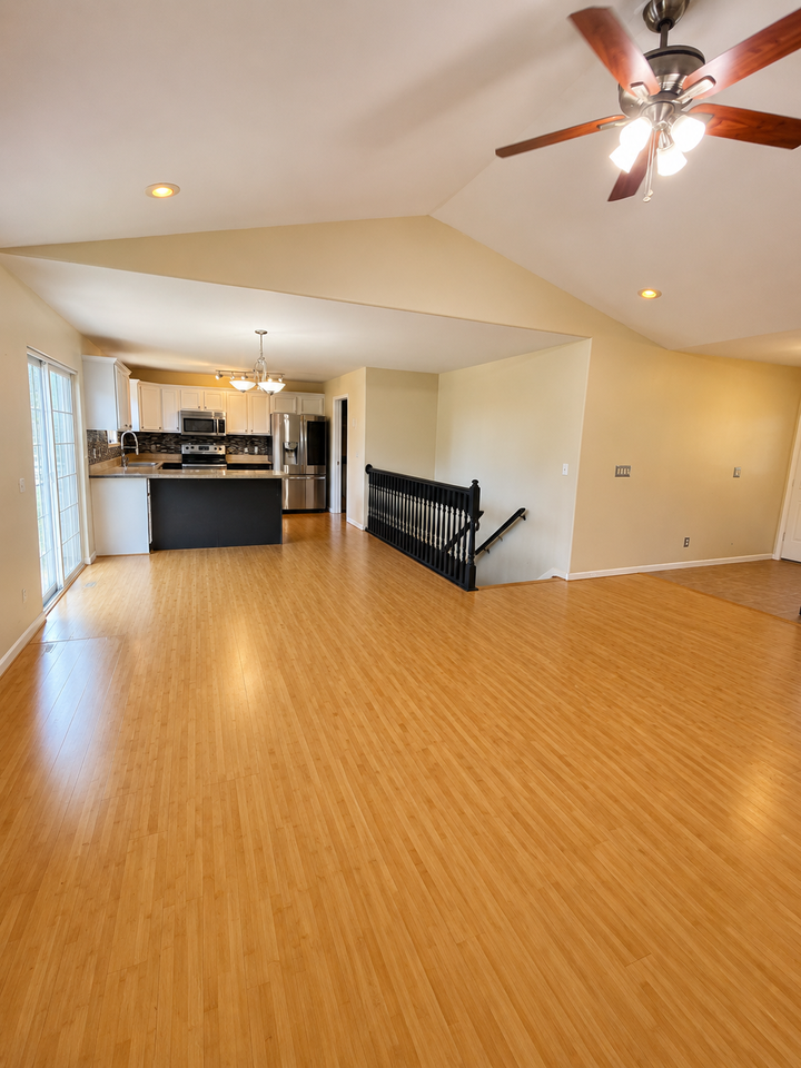 108 La Vista Dr #1 - Photo 3 of 10