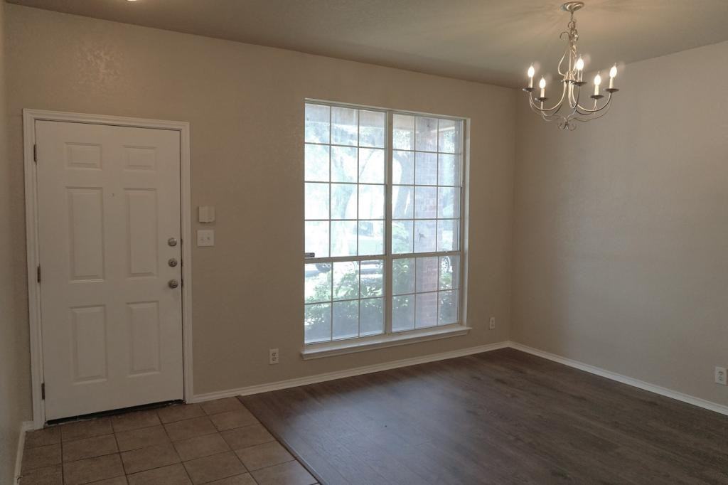 26610 Sparrow Rdg - Photo 4 of 34