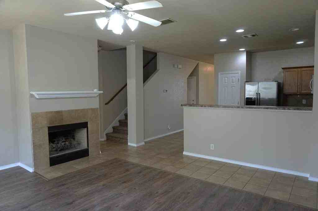26610 Sparrow Rdg - Photo 6 of 34