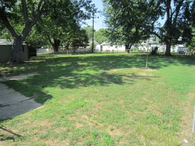 11 Glenwood Dr - Photo 3 of 50