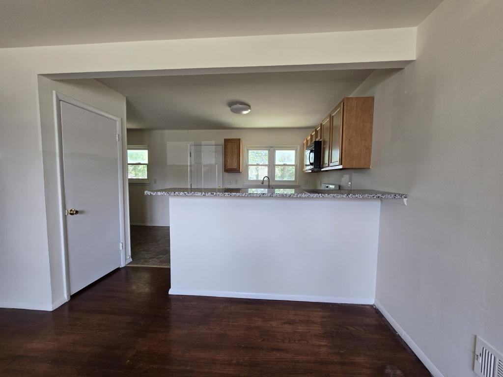 11 Glenwood Dr - Photo 6 of 50