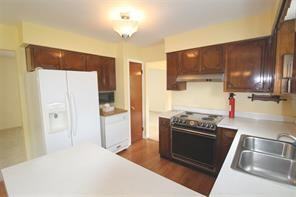 6496 Calkins Rd - Photo 7 of 20
