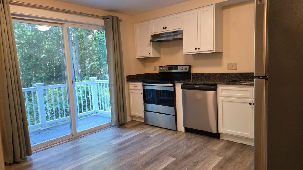 27 N Main St - Photo 4 of 11