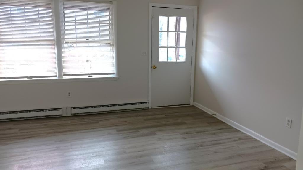 157 Main St - Photo 2 of 10