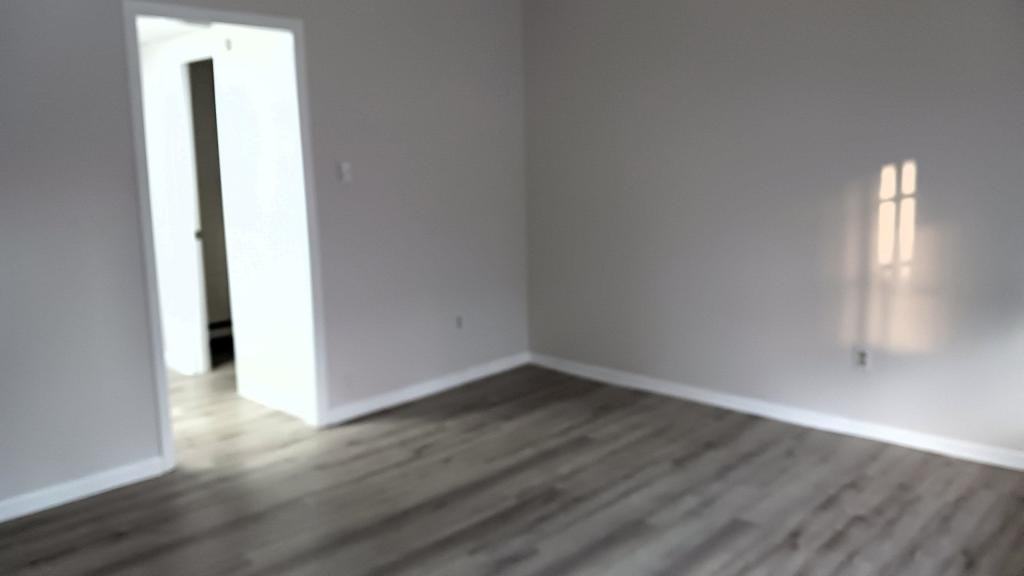 157 Main St - Photo 4 of 10
