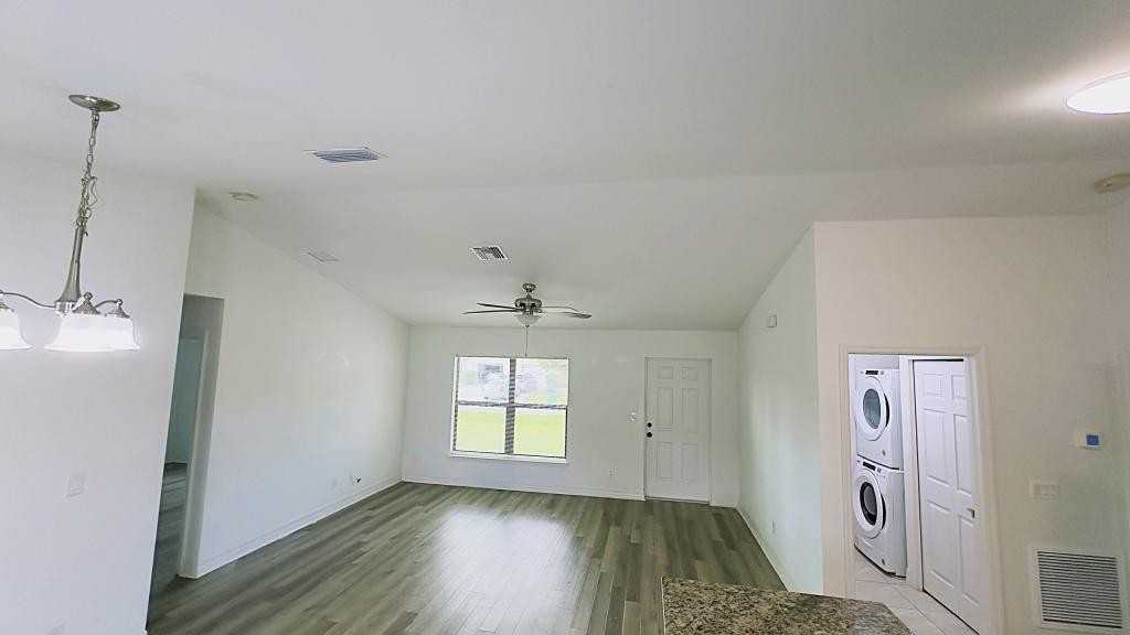 145 Se 12th St - Photo 5 of 23