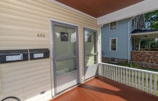 featured image of 602 1/2 E Battell St