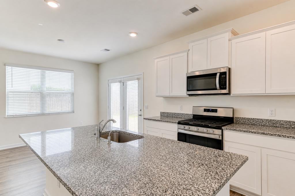 2101 Saltwater Bnd - Photo 7 of 30
