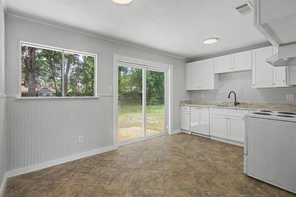 108 Phylis Dr - Photo 7 of 20