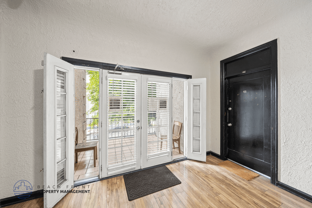 402 N. Soto St. - Photo 2 of 15