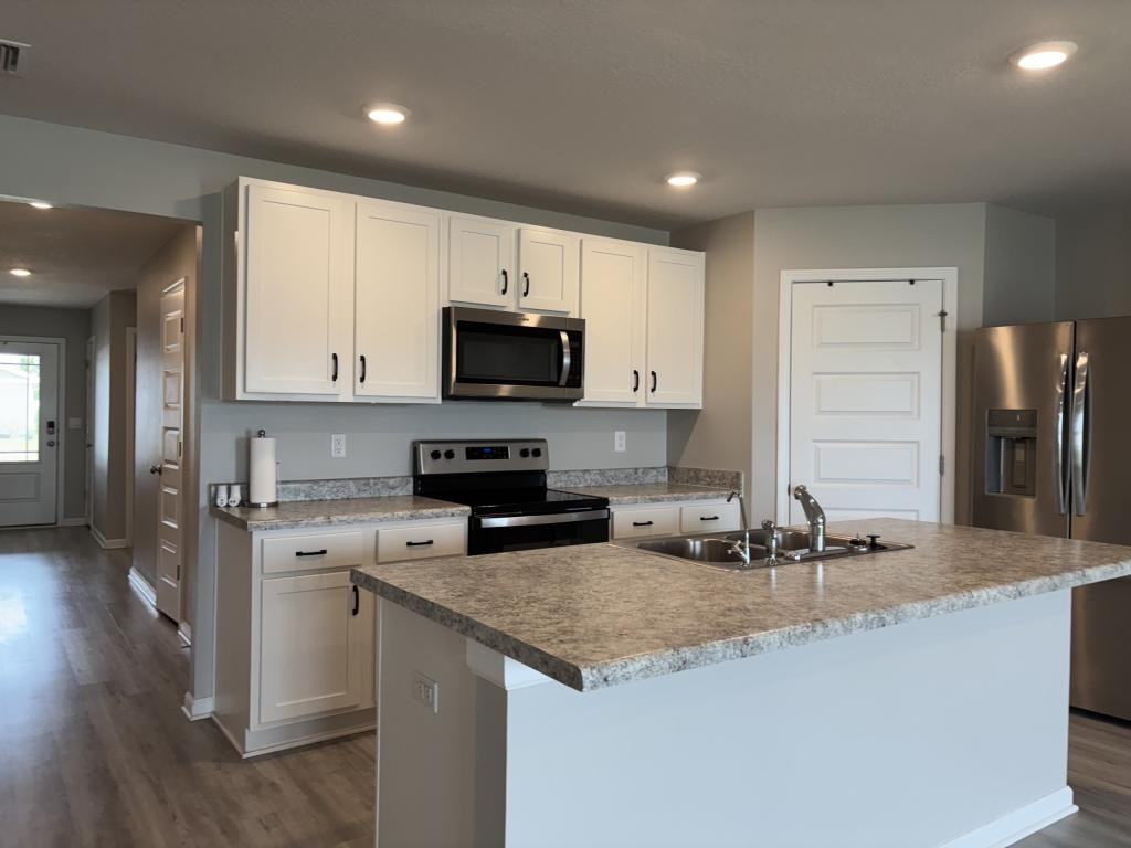 6359 Bellavia Ln - Photo 4 of 40