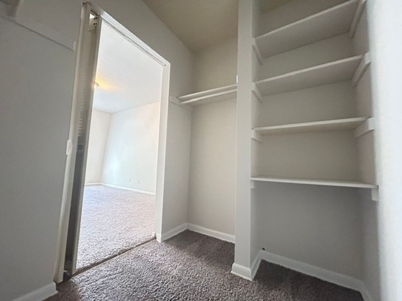421 Poplar Level Ct #206 - Photo 4 of 11