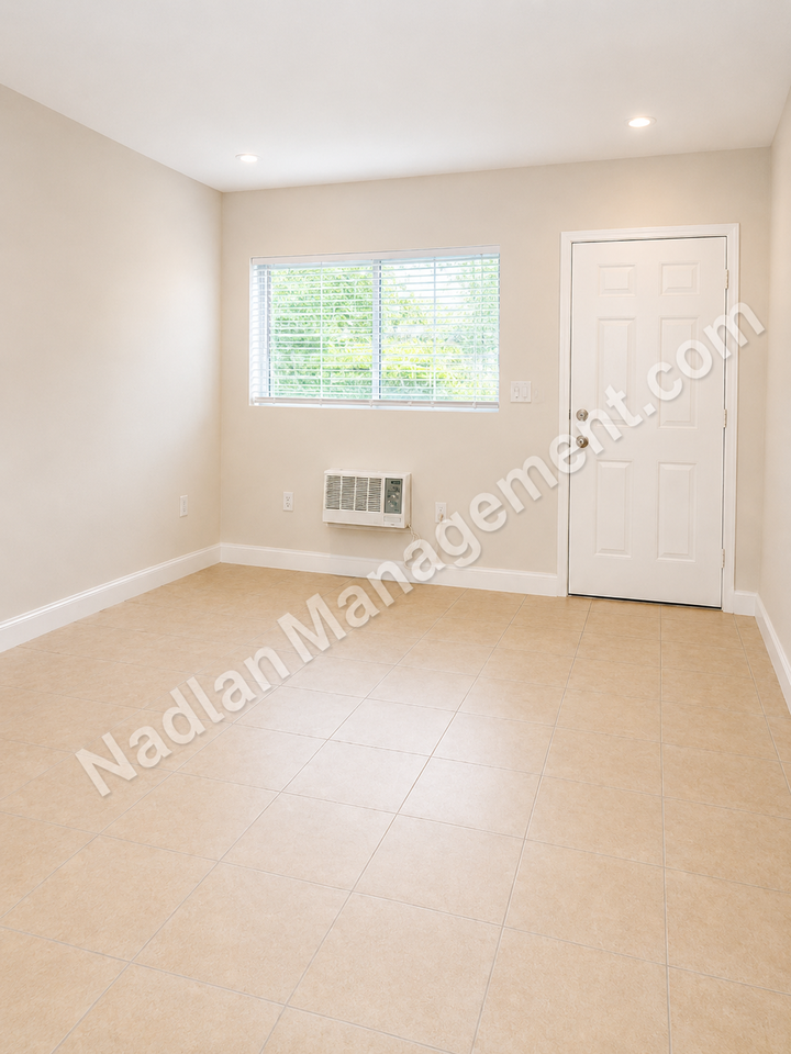 223 Nw 12th St - Photo 7 of 23