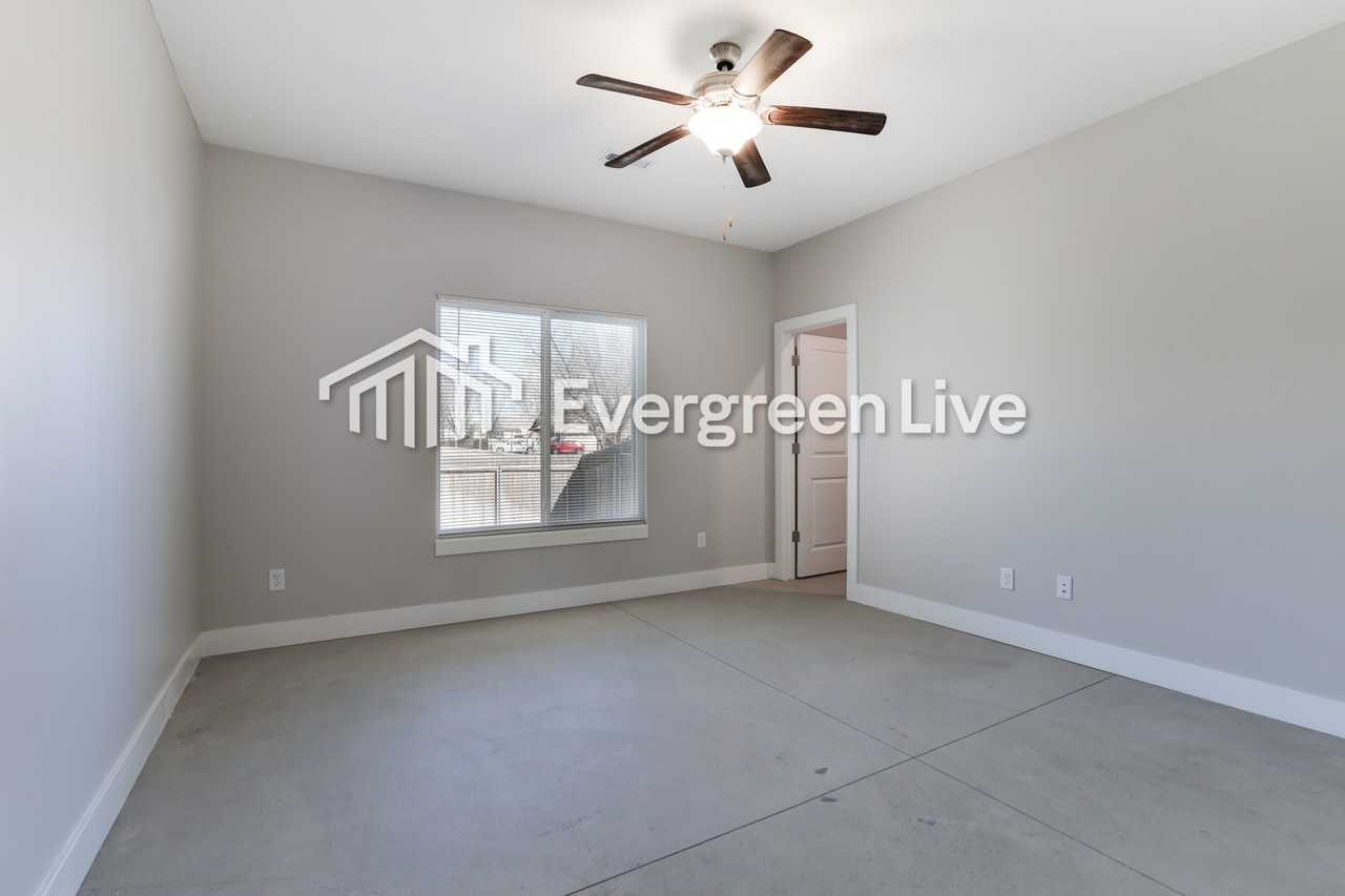 217 E Northern Ct - Photo 7 of 16