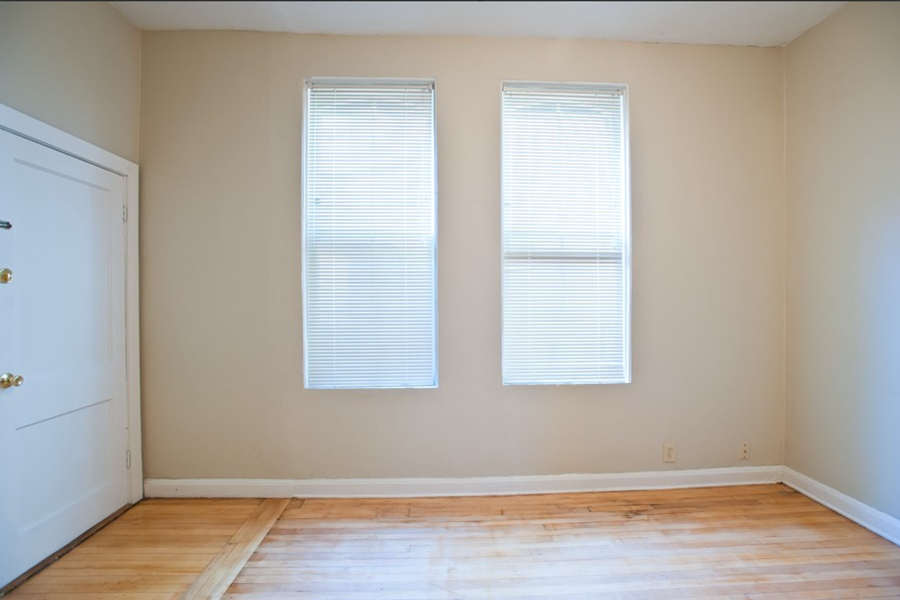 1 BD/1BA w Heat near Brady - Photo 3 of 11