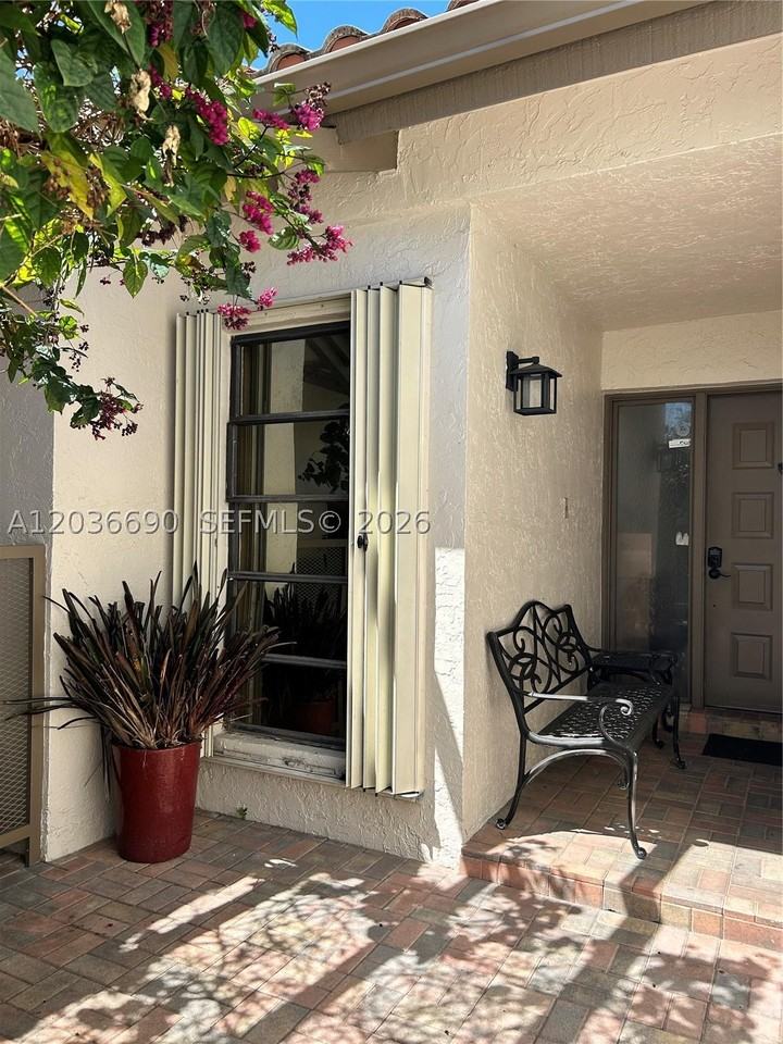11519 Sw 84th Ln #11519 - Photo 2 of 27