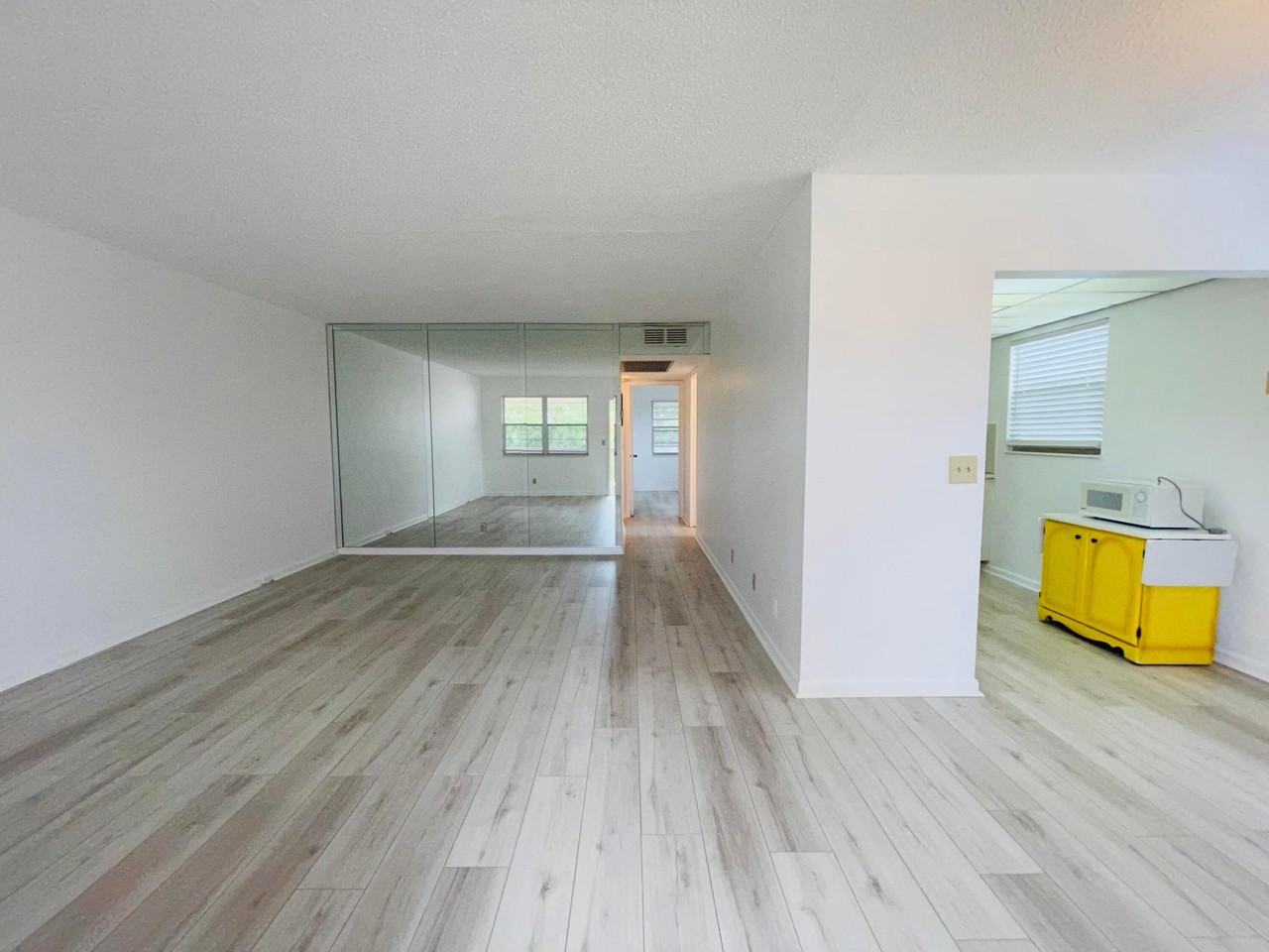 333 Farnham P - Photo 2 of 23