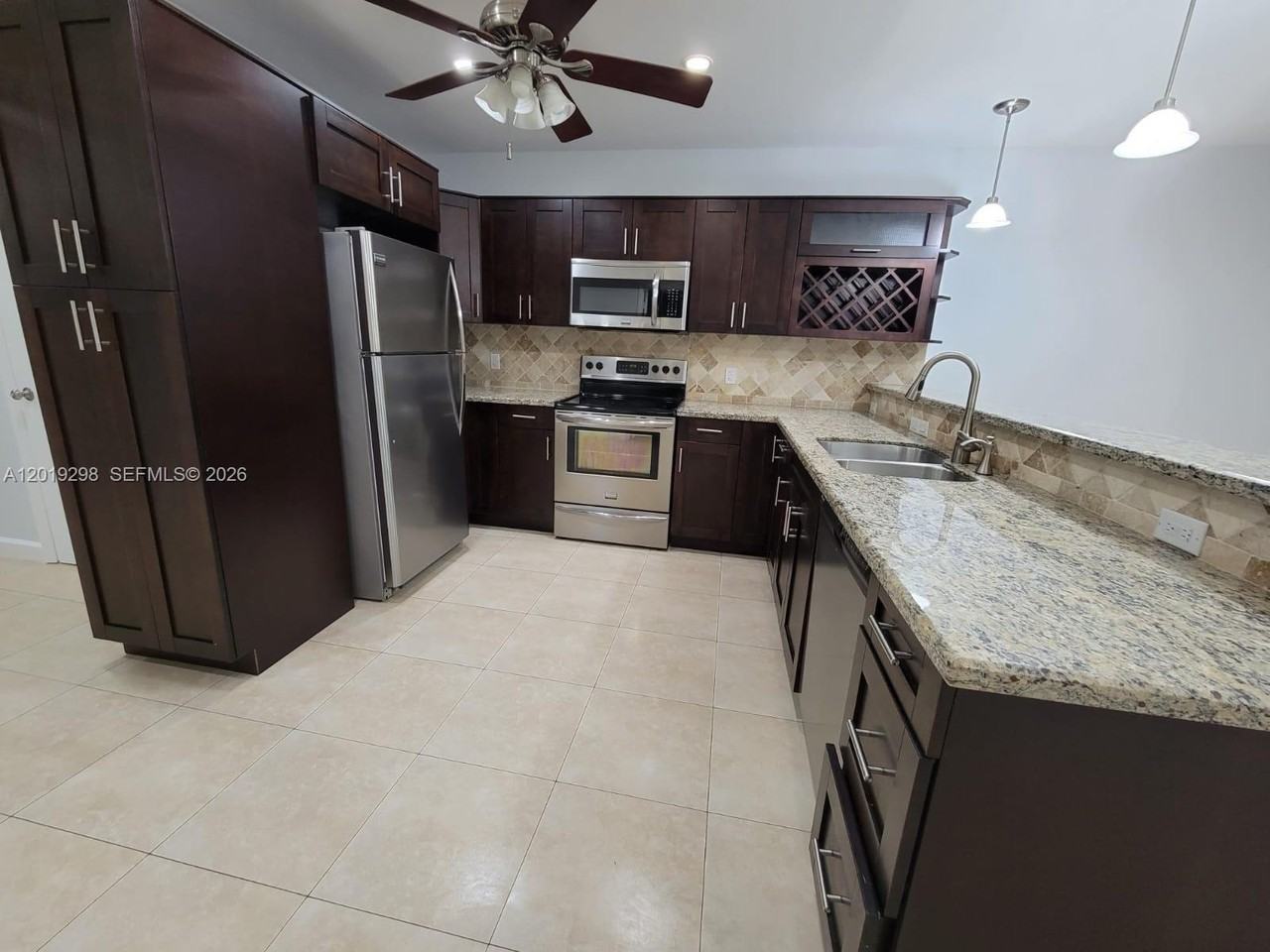 5780 Sw 61st St #5780 - Photo 3 of 13