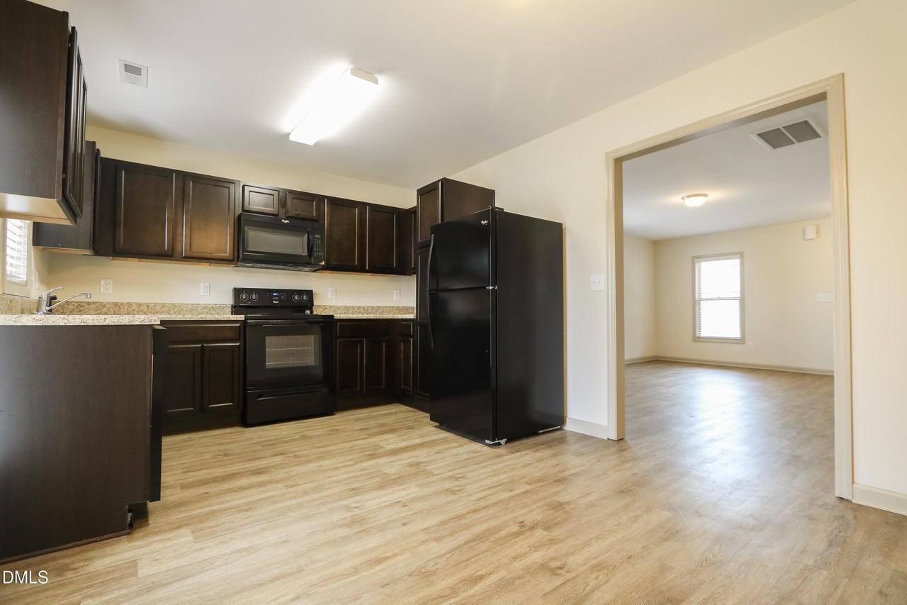 91 Piedmont Pl - Photo 2 of 11