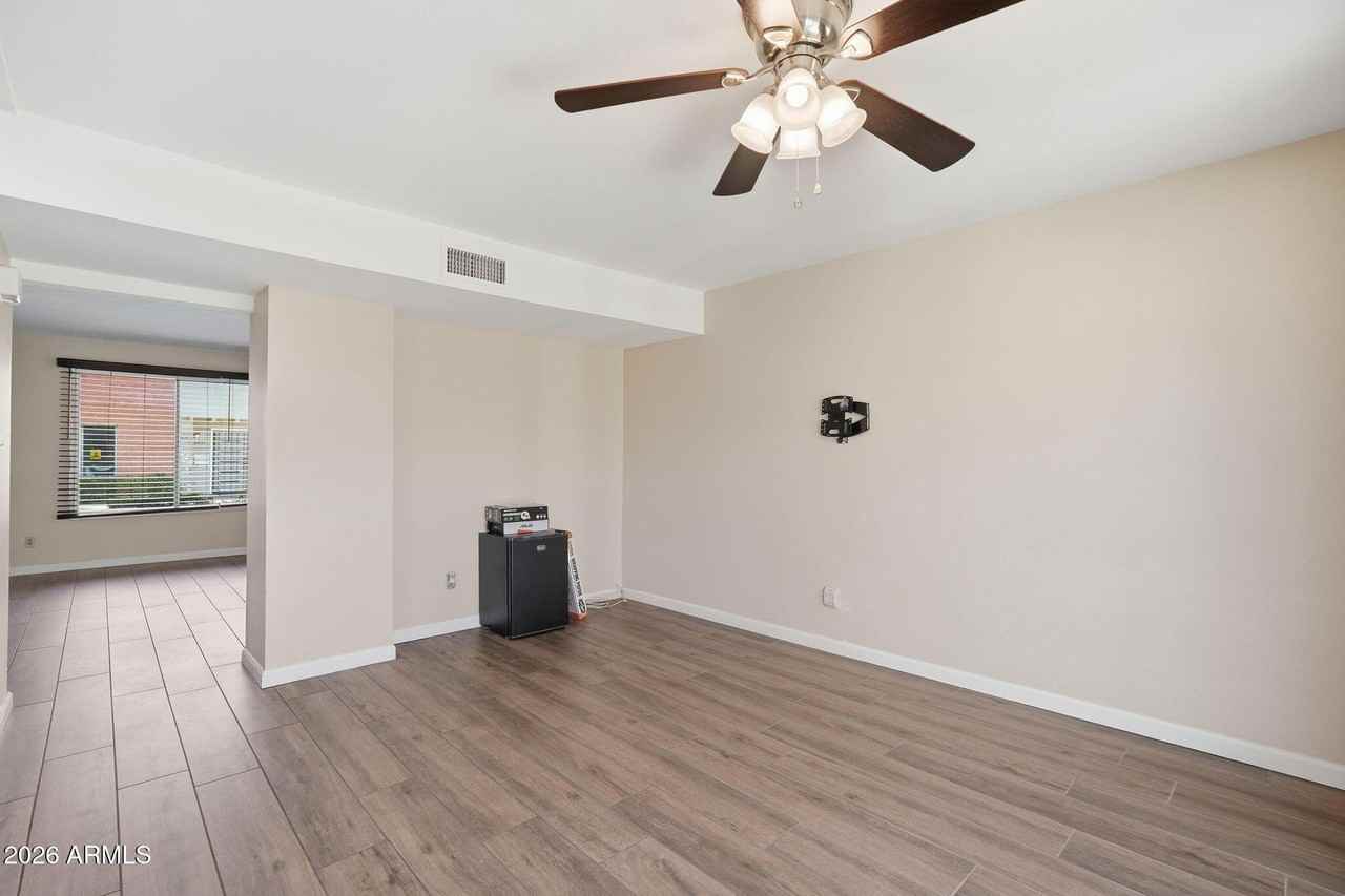 3937 S Mill Ave - Photo 7 of 40
