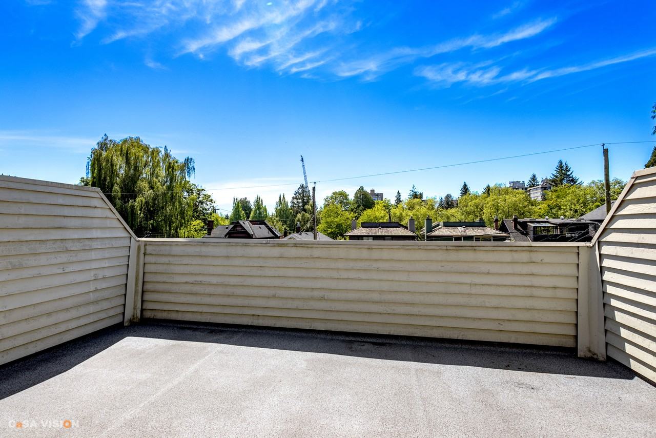 4608 West 7th Avenue - Photo 4 of 30