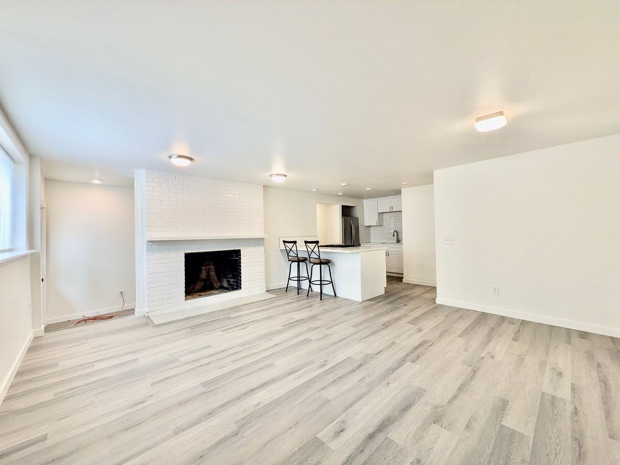 9938 SW TERWILLIGER BLVD. - Photo 6 of 15