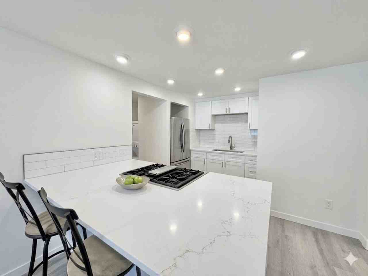 9938 SW TERWILLIGER BLVD. - Photo 7 of 15