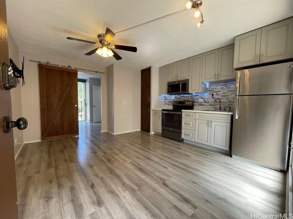 2140 10th Ave #205 - Photo 3 of 12