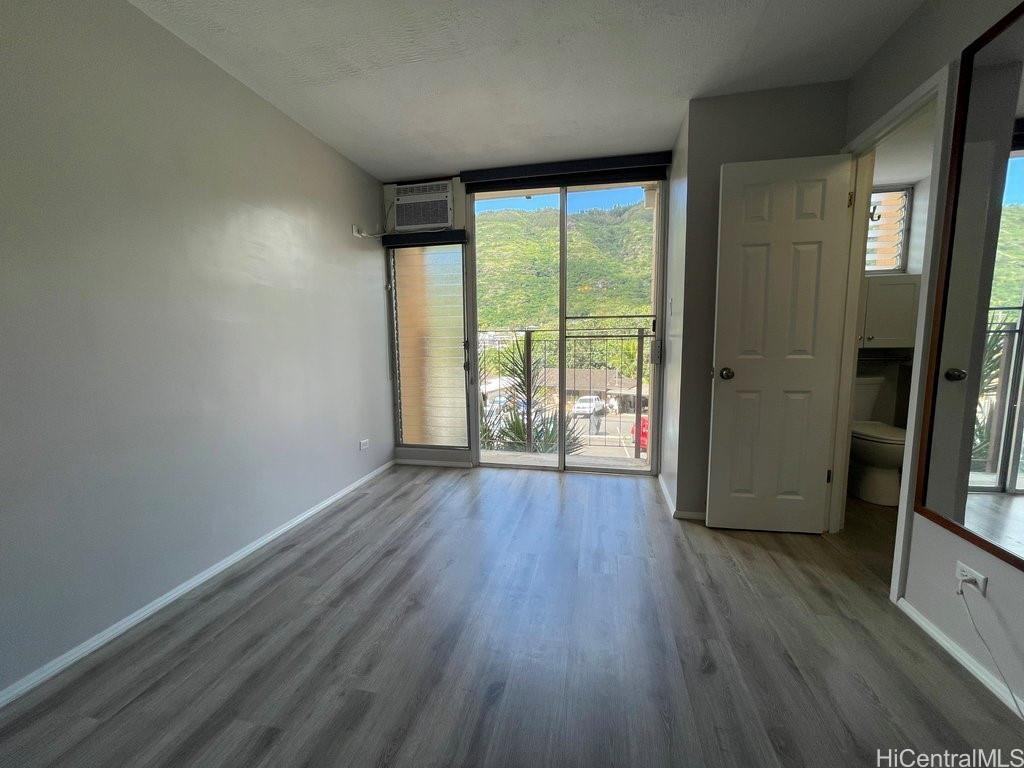 2140 10th Ave #205 - Photo 6 of 12
