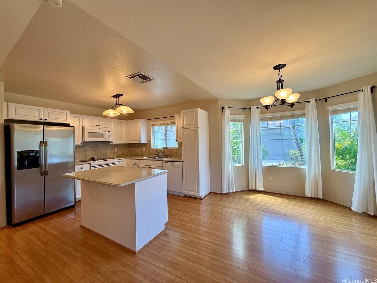 91-2071 Kaioli St #704 - Photo 4 of 23