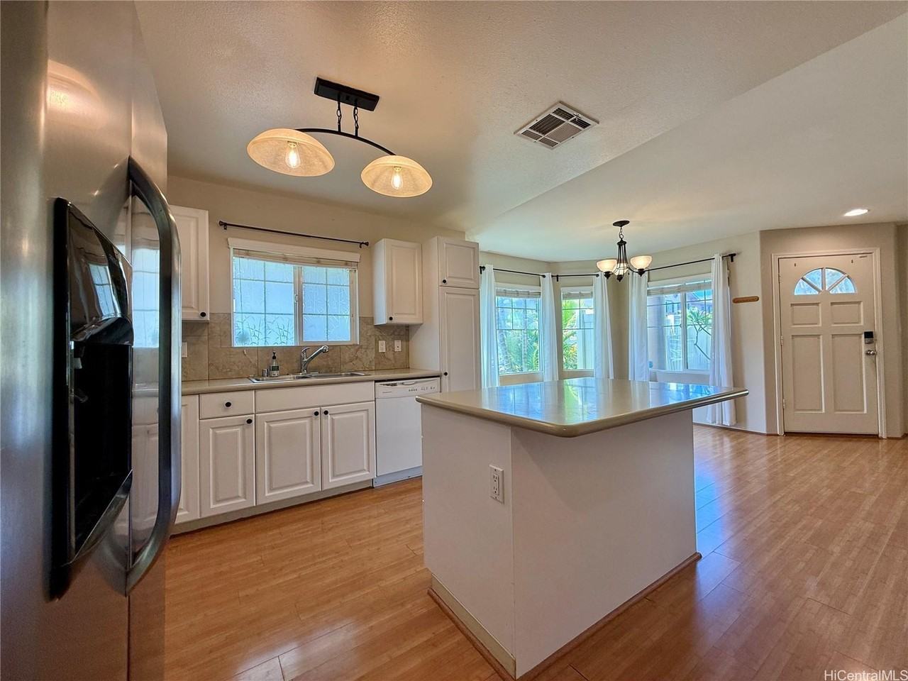 91-2071 Kaioli St #704 - Photo 7 of 23