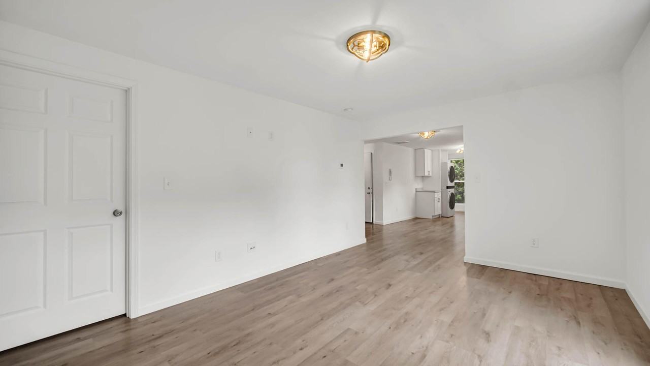 353 Morgan Blvd #3 - Photo 5 of 15