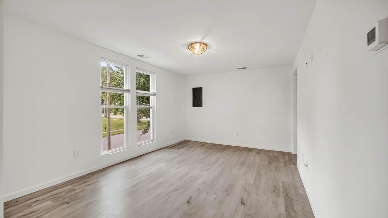 353 Morgan Blvd #3 - Photo 7 of 15