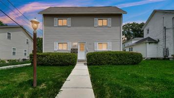 featured image of 555 Locust St #1