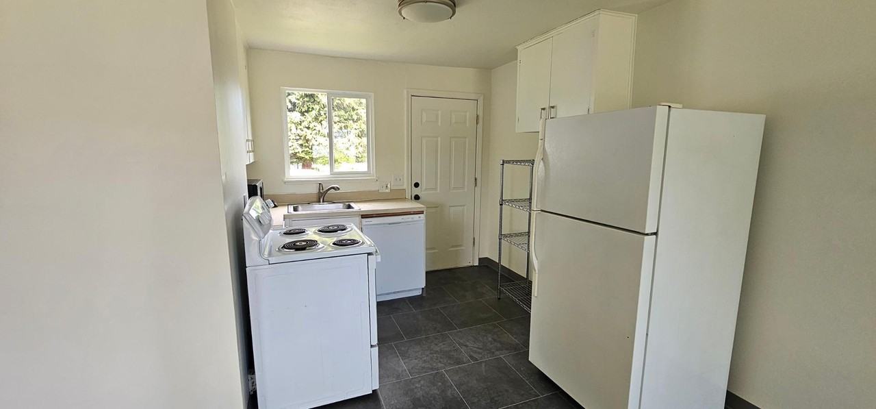 1515 23rd Ave - Photo 7 of 15