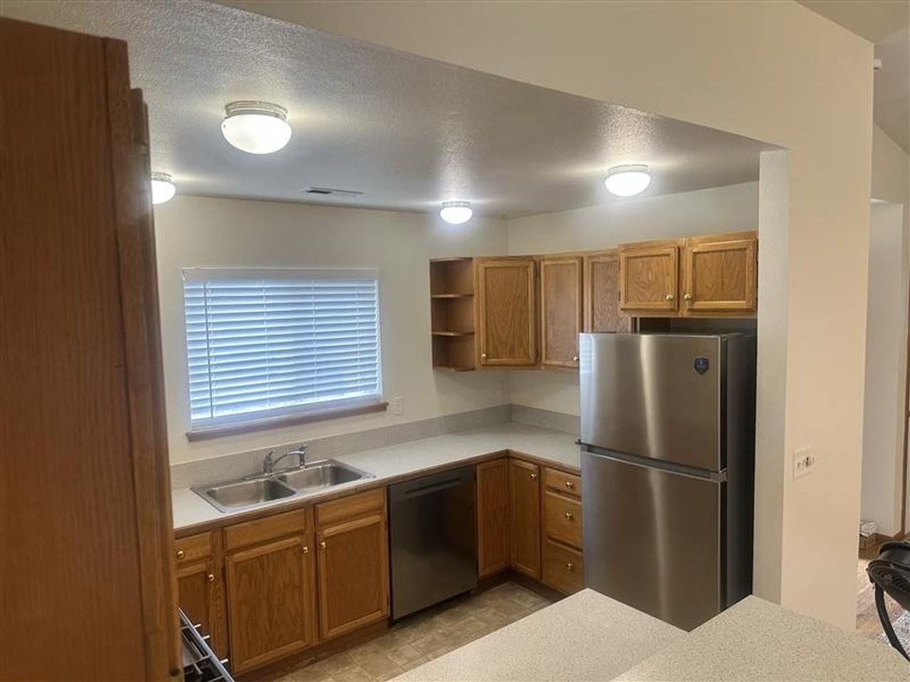 15116 Ne 80th St - Photo 3 of 10