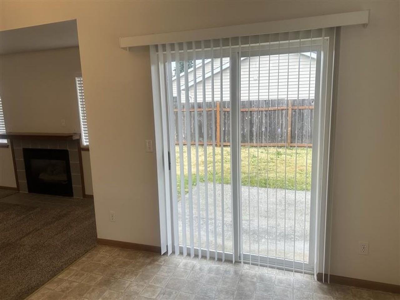 15116 Ne 80th St - Photo 4 of 10